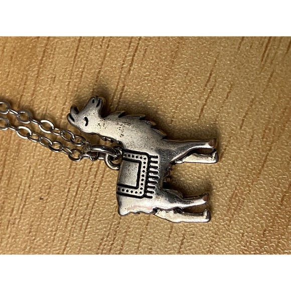 Silver Tone Llama Pendant Necklace Adjustable Cable Chain Animal Jewelry Women - Picture 2 of 4